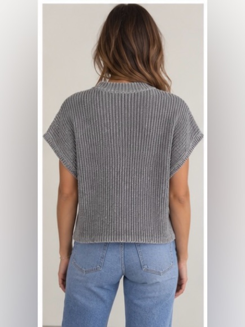 Zenana Outfitters Gray Ribbed Crewneck Pocket Sweater NWOT - Picture 3 of 9